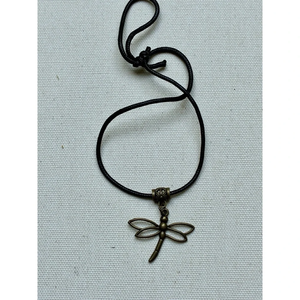 N/A dragonfly pendant